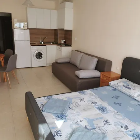 студиa блу минута от плажа Appartement Pomorie