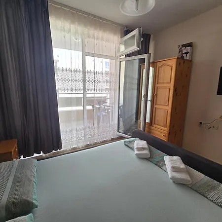 Appartement студиa блу минута от плажа