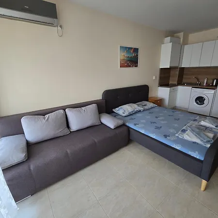 студиa блу минута от плажа Apartman