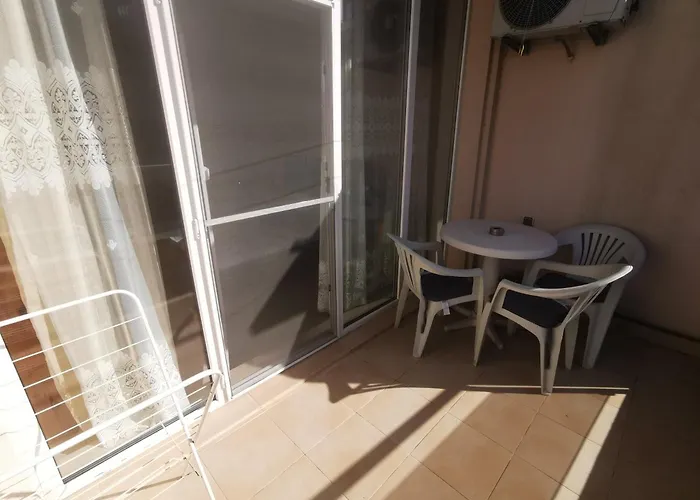 студиa блу минута от плажа Поморие